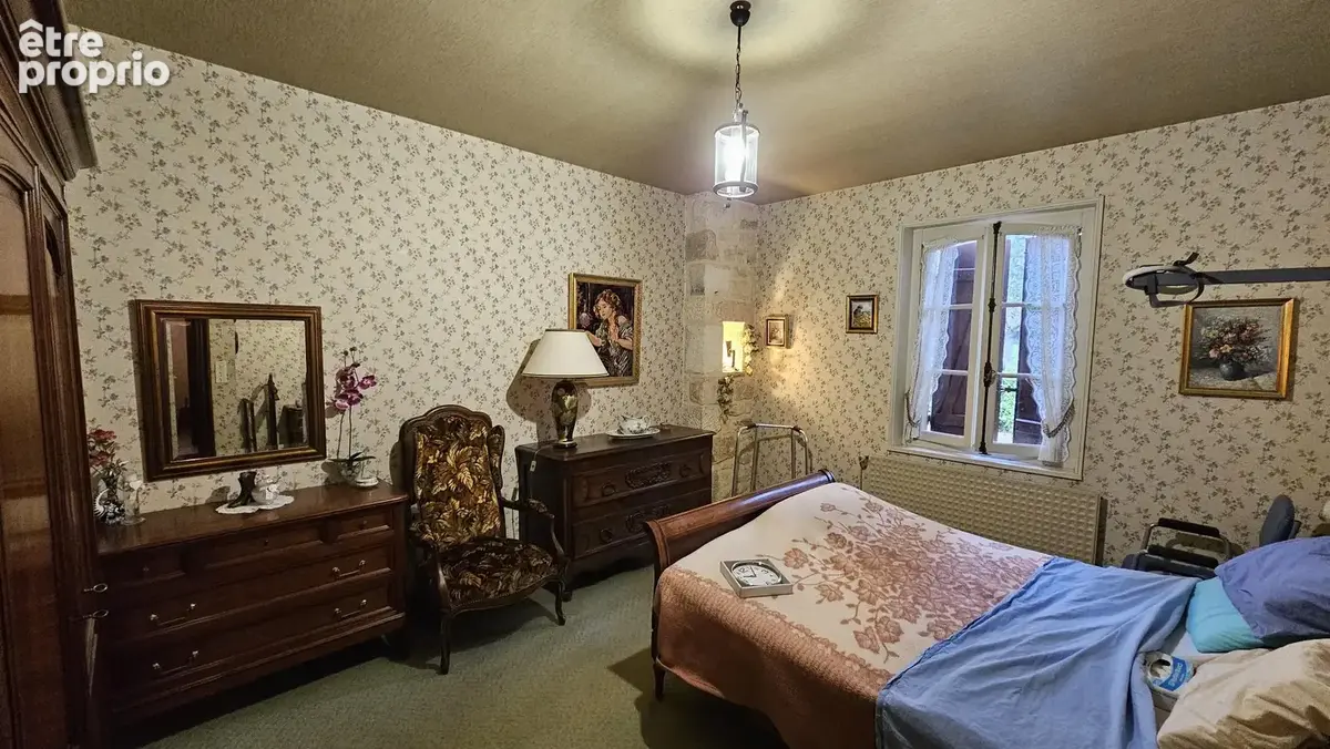 Belle villa en pierre au bord de la rivière - photo 9