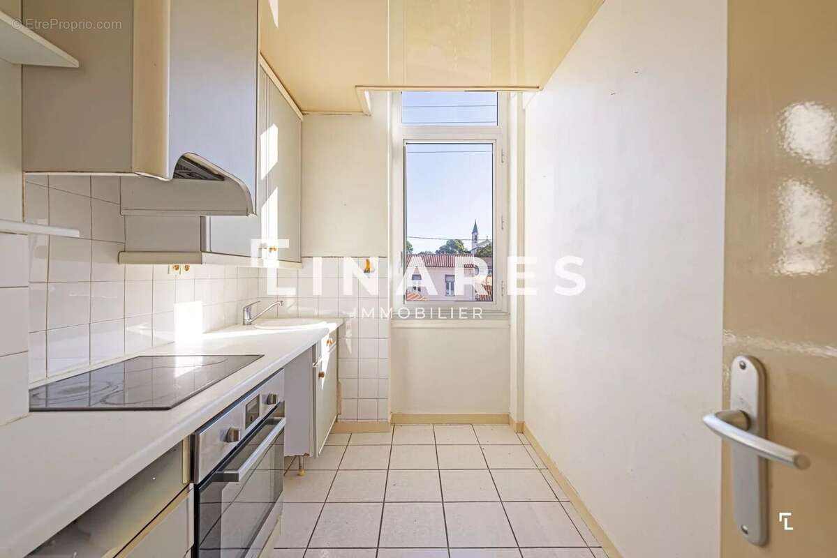 Appartement à MARSEILLE-9E