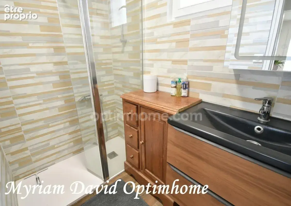 Maison entièrement rénovée 110 m² – 4 chambres – DPE C – Terrain 1 340 m² – Proche bourg de Plouray - photo 8