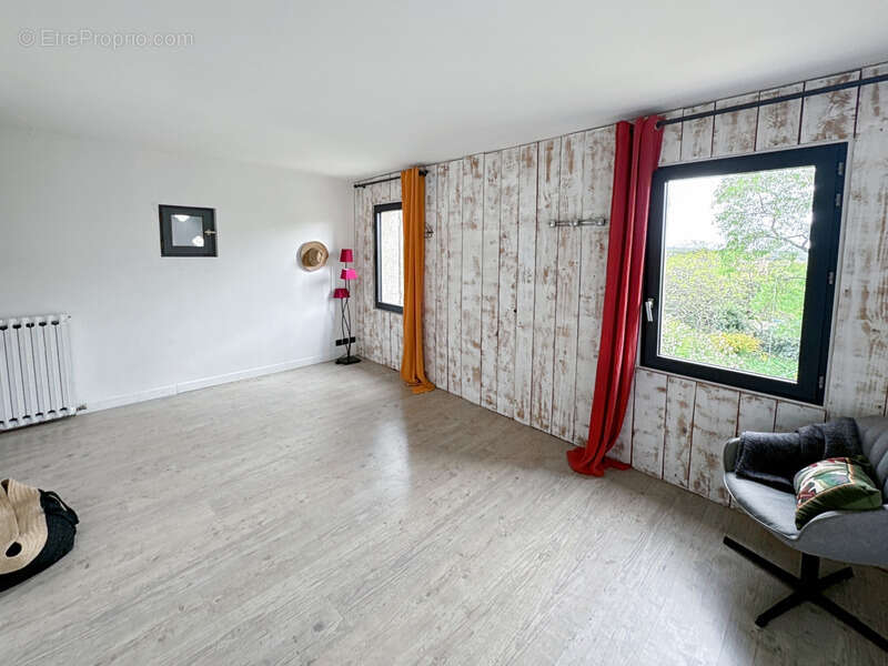 Maison à VIOLS-LE-FORT