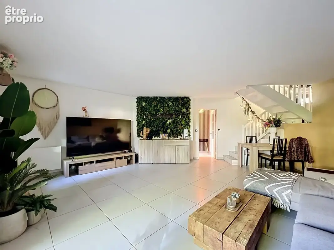 Appartement à MEYTHET