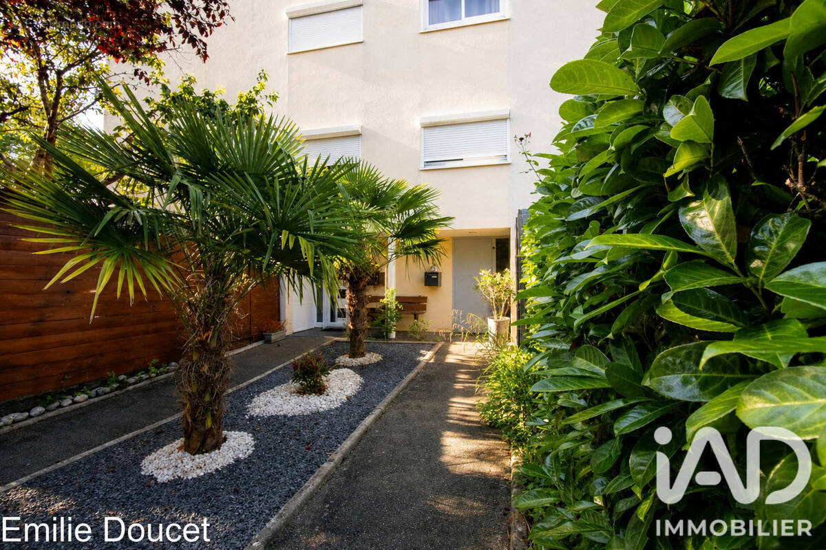 Photo 1 - Appartement à COIGNIERES
