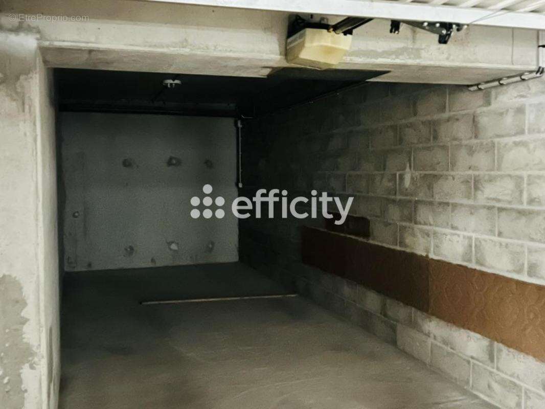 Parking à LA BAULE-ESCOUBLAC