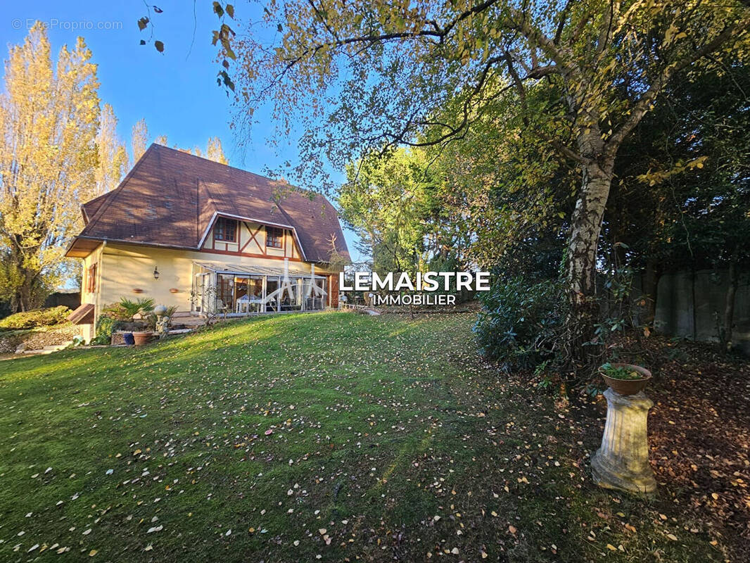 Maison à MONTIVILLIERS