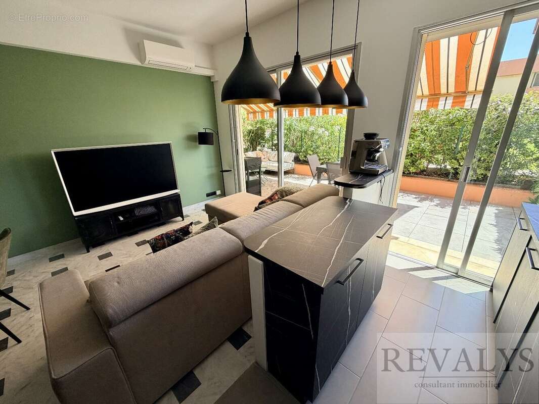 Appartement à CAP-D'AIL