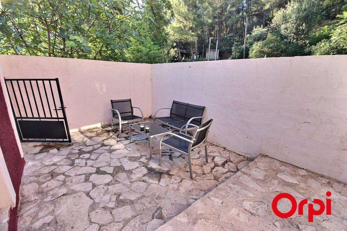 Appartement à MARSEILLE-11E