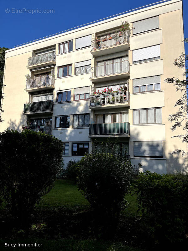 Appartement à CHENNEVIERES-SUR-MARNE