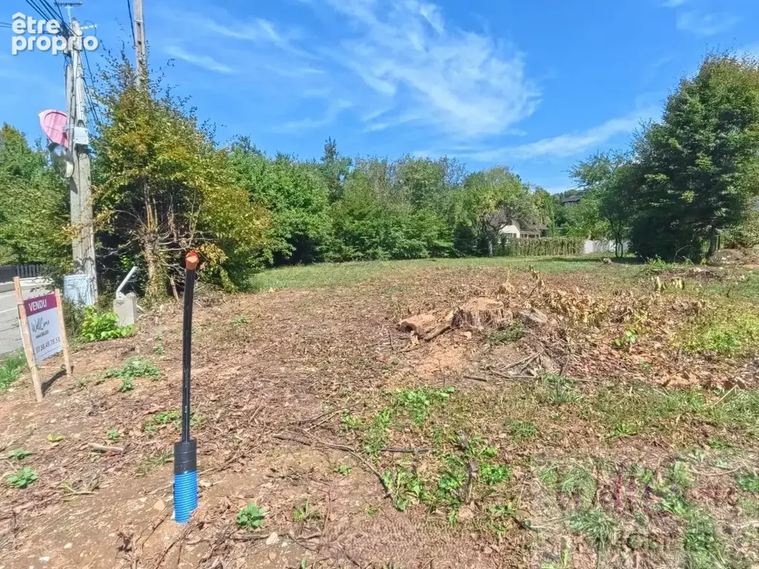 Terrain plat constructible de 953 m² — Libre constructeur — Grésy-sur-Aix - photo 3