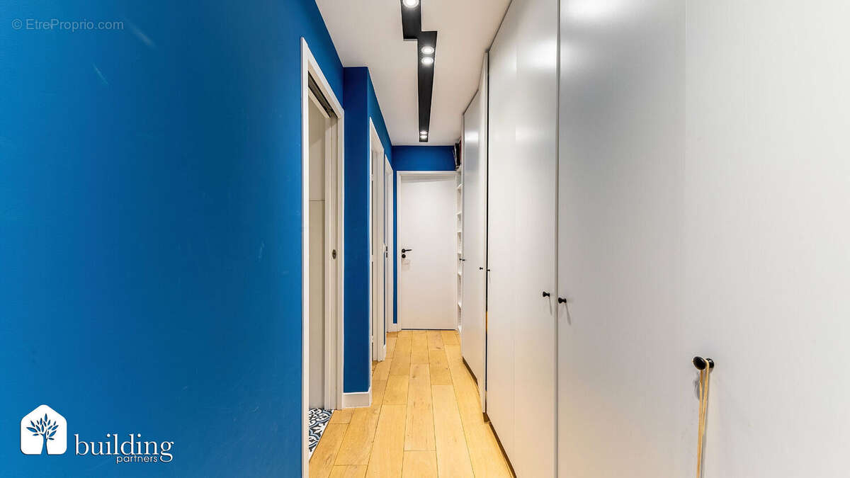 Appartement à COURBEVOIE