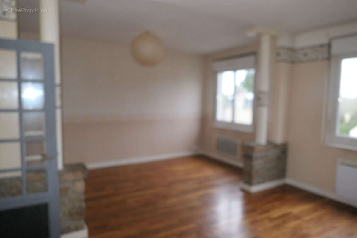 Appartement à SAINT-HILAIRE-DU-HARCOUET