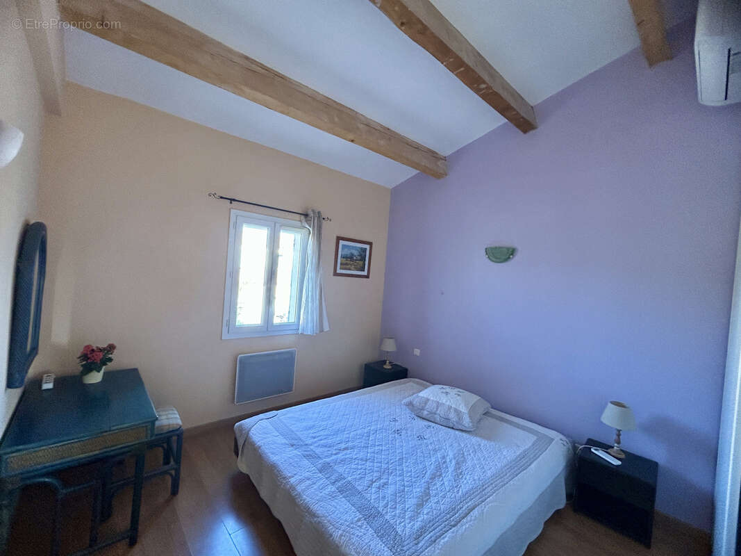 Maison à SAINT-QUENTIN-LA-POTERIE