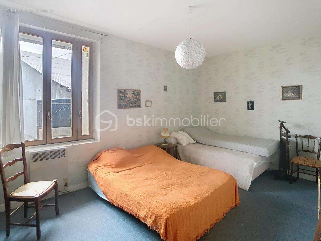 Maison à GONDREVILLE