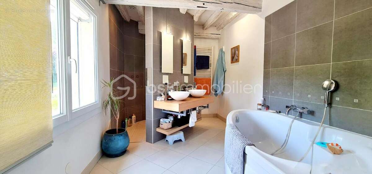 Maison 7 pièces 170 m² avec piscine - photo 12