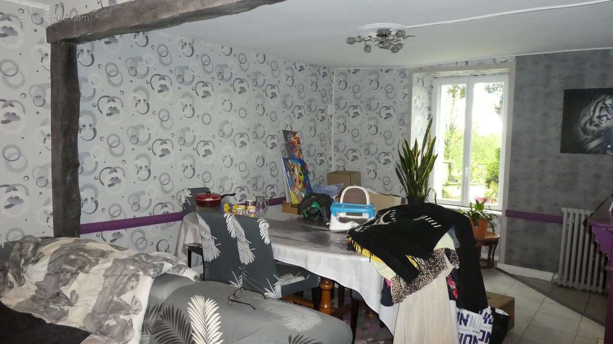 Maison à LA CROISILLE-SUR-BRIANCE