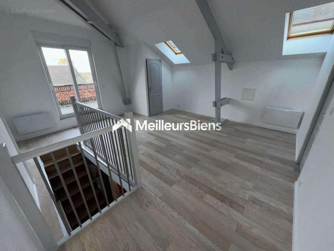 Appartement à AVESNES-SUR-HELPE