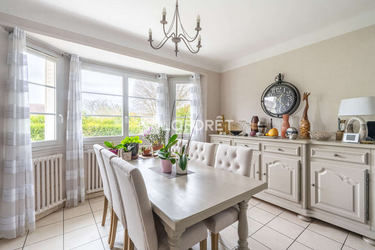 Maison à CONFLANS-SAINTE-HONORINE