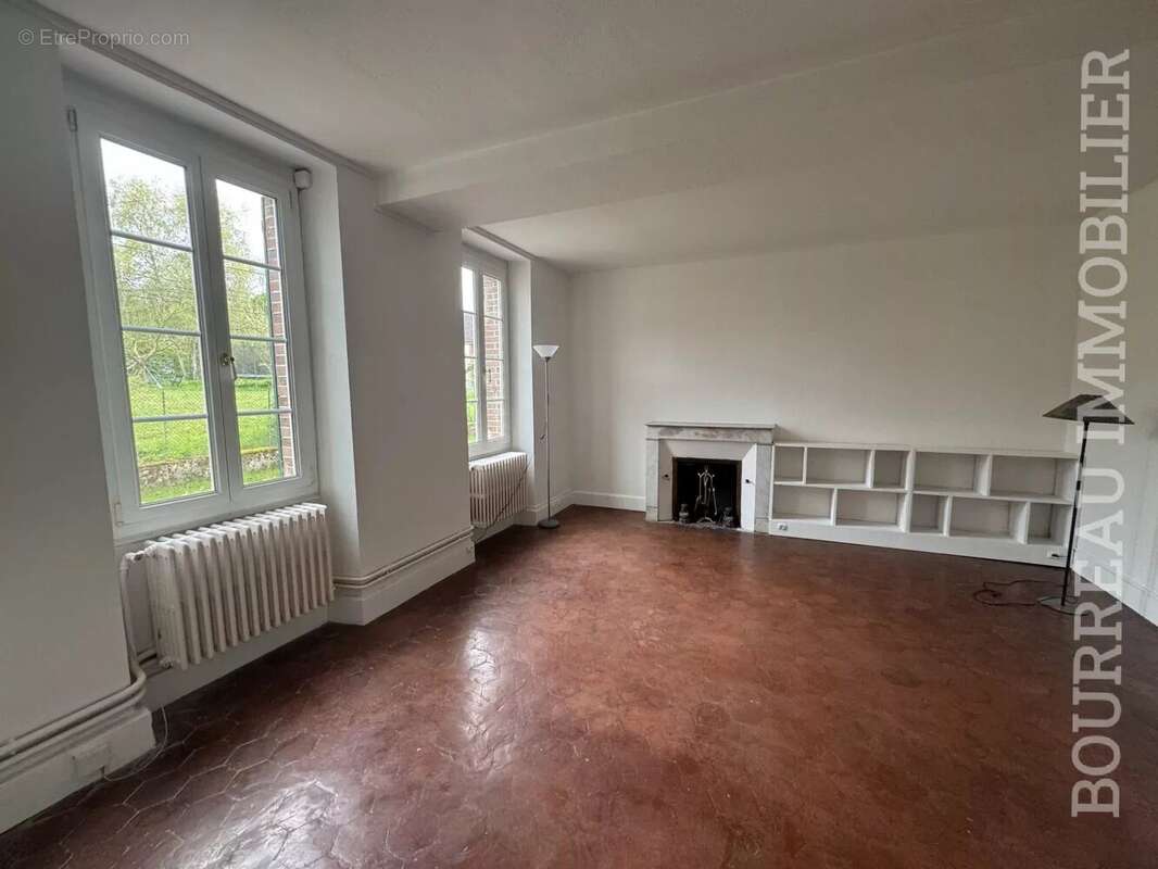 Maison à CHASSY