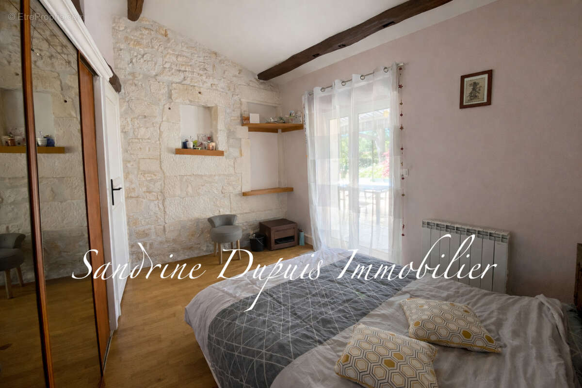 Maison à CHERMIGNAC