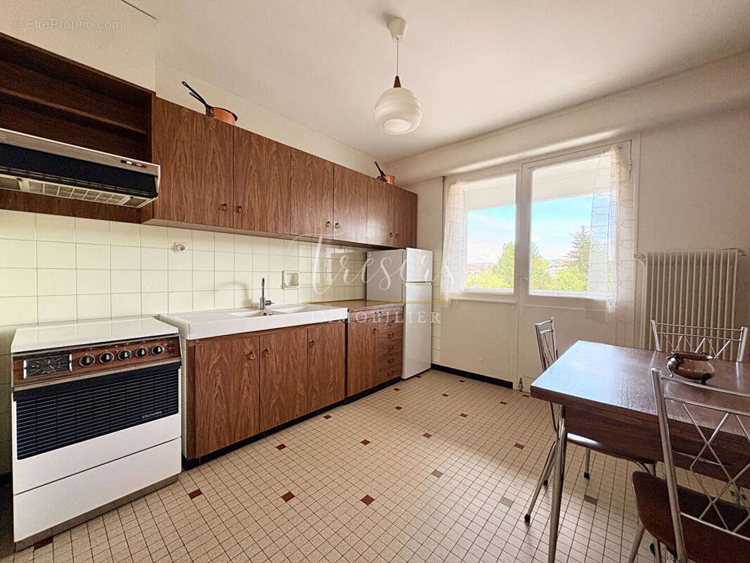 Annecy, ALBIGNY, appartement T3/4  en étage élevé - photo 3