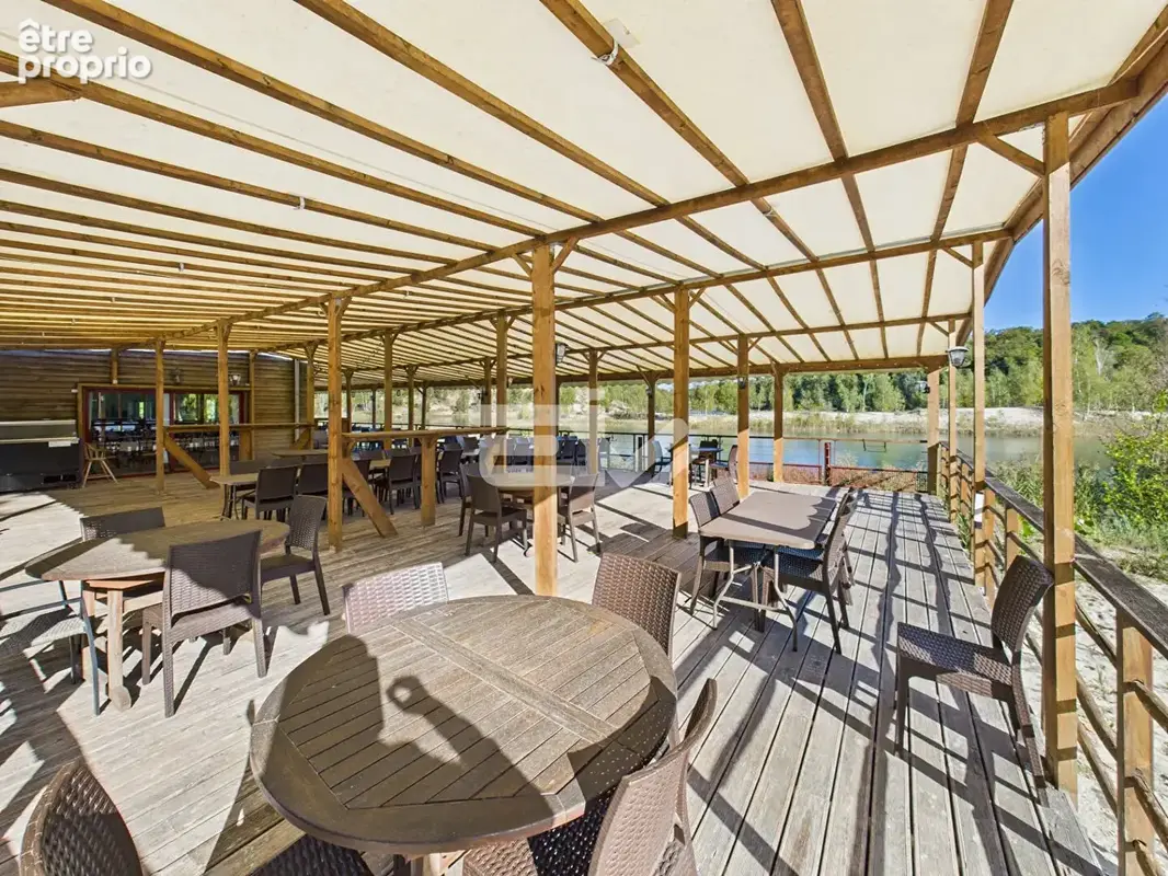 Propriété d'Exception au Coeur de la Nature, plan d'eau, restaurant, chalet, maison d'habitation et dépendances - photo 12