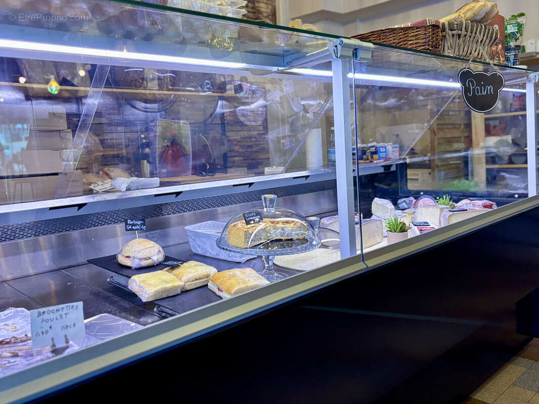 Commerce à ROQUEBRUNE-CAP-MARTIN