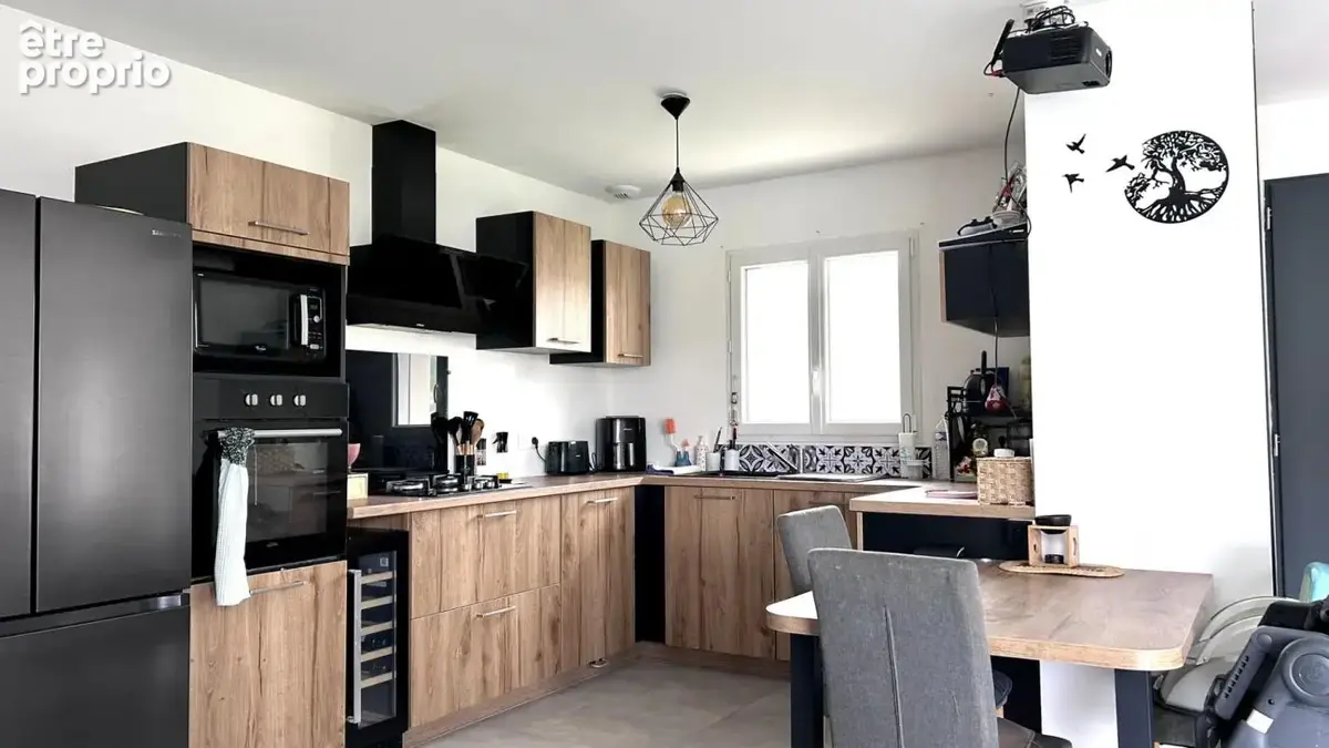 St julien l'ars - plain-pied - 4 chambres - garage - photo 3