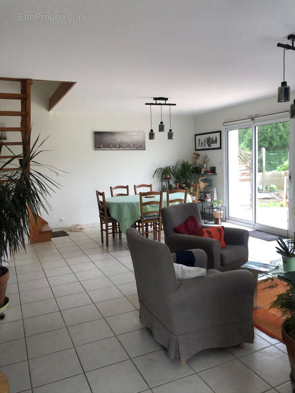 Maison à LANVOLLON