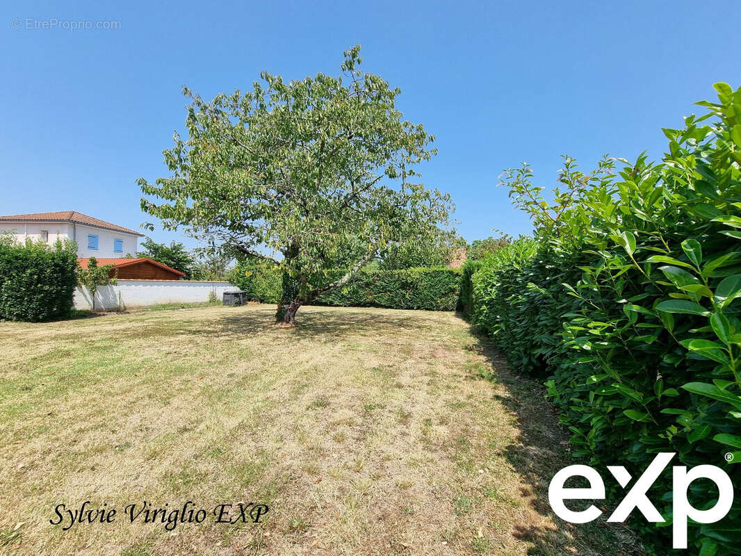 Maison à PRIGONRIEUX