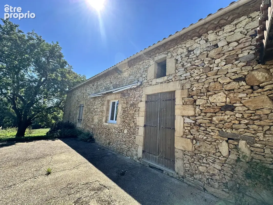 Authentique ferme avec 4 ha de terrain - photo 15