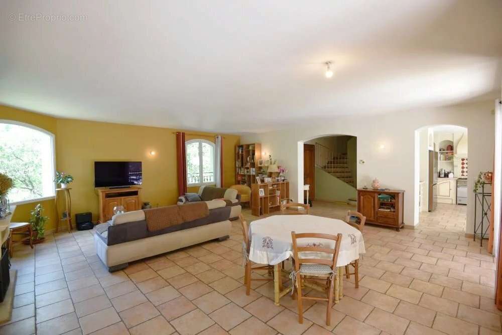 Maison à FAYENCE