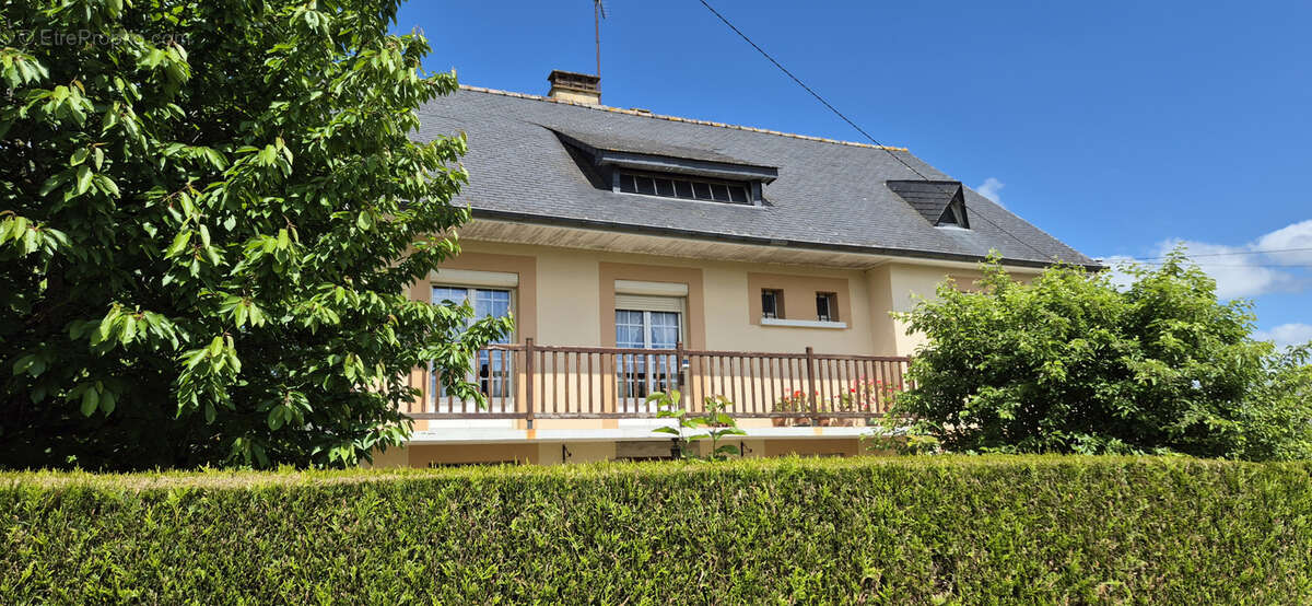 Maison à SOULGE-SUR-OUETTE