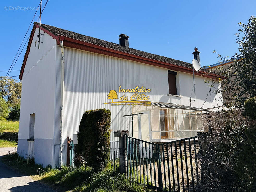 Maison à FOUGEROLLES