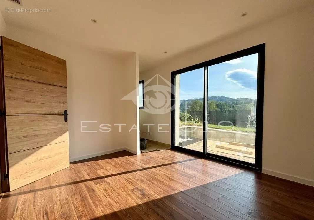 Maison à AURIBEAU-SUR-SIAGNE