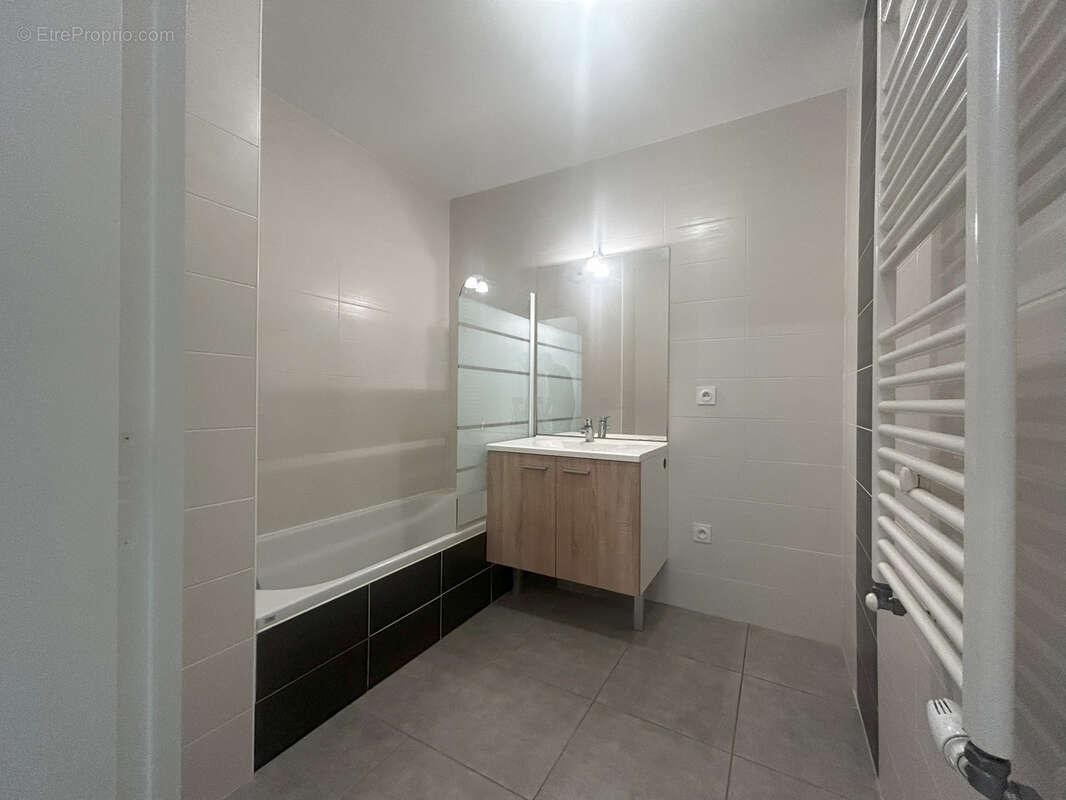 Appartement à REIGNIER