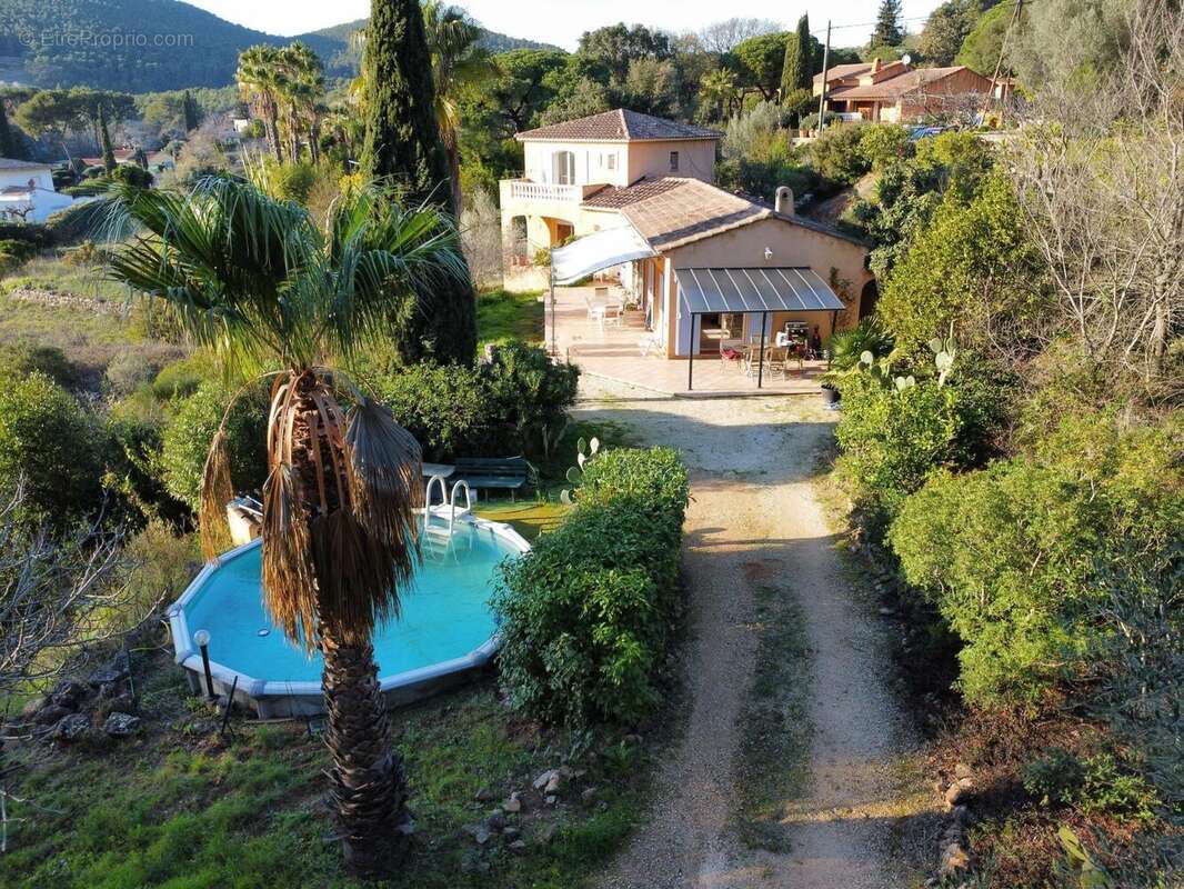 Photo 3 - Maison à CARQUEIRANNE