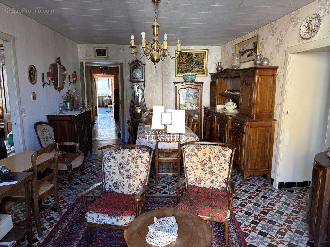 Appartement à LES VANS