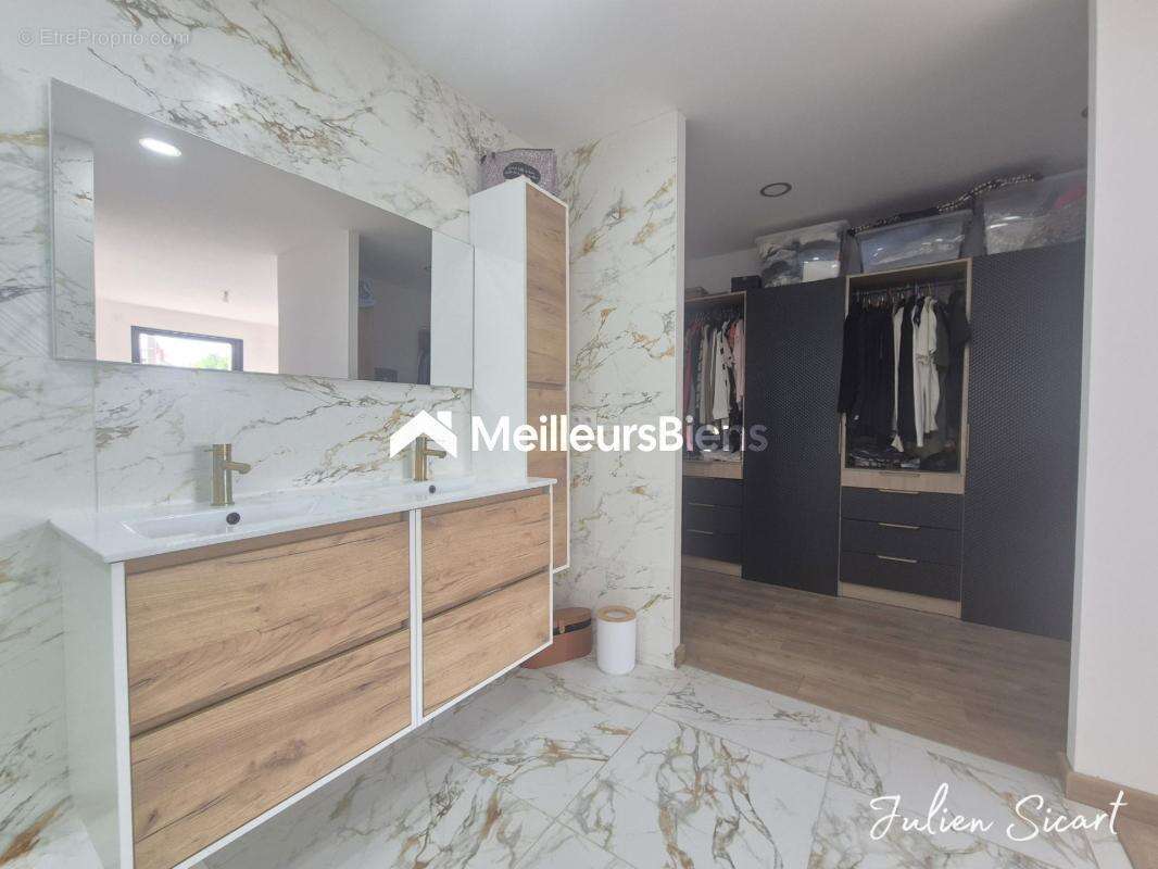 Villa contemporaine plain pied de 172m² - photo 14