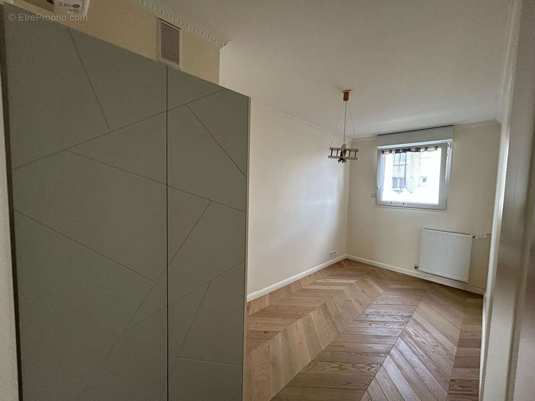 Appartement à L'HAY-LES-ROSES