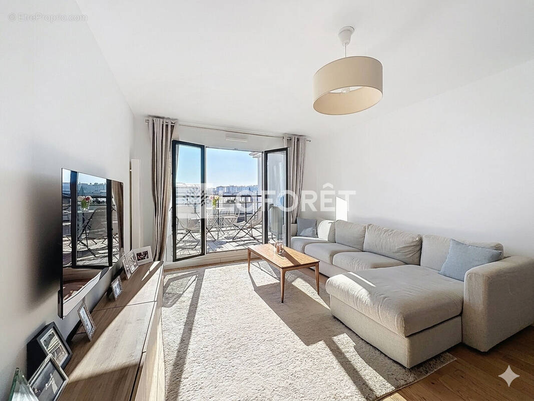 Appartement à SURESNES