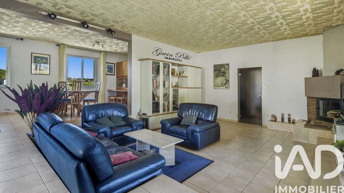 Maison 111 m² à Carmaux  - photo 8