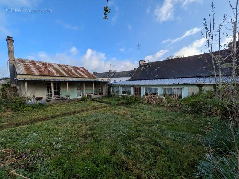 Plouray ensemble de 2 maisons de plain pied 110 m² garage attenant et dependance parcelle cloturee avec puits de 697m² - photo 17