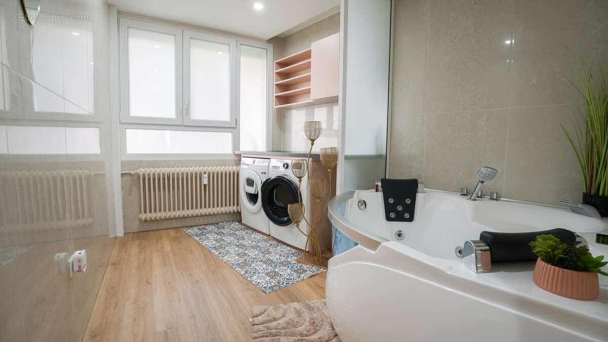 Appartement à CHAMALIERES
