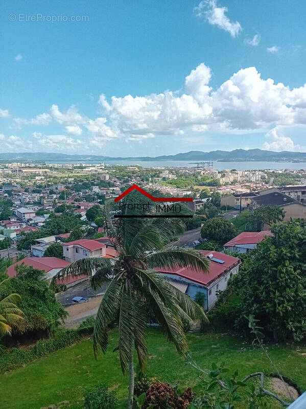 Maison à FORT-DE-FRANCE