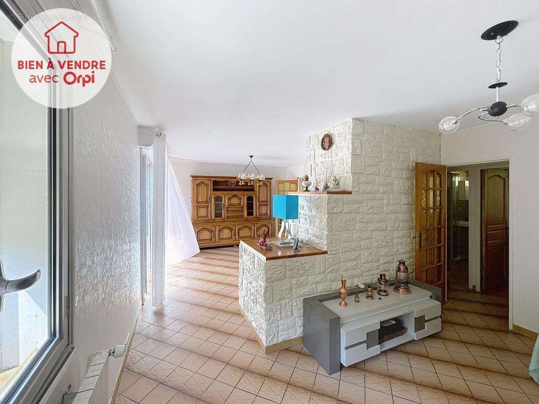 Maison à MEZY-SUR-SEINE