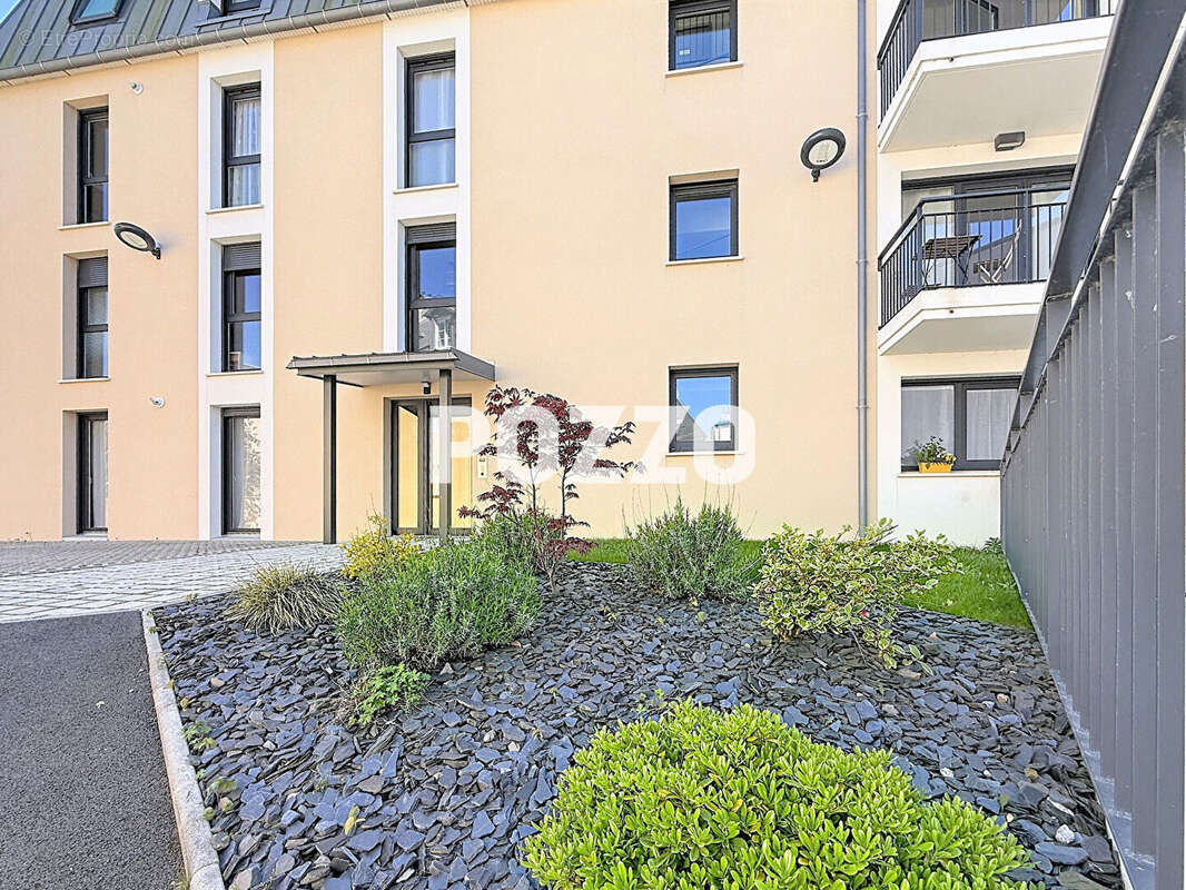 Appartement à DONVILLE-LES-BAINS