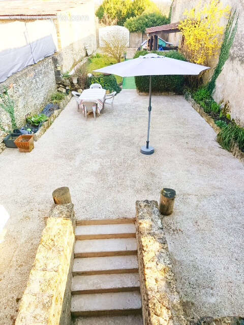 Maison à COURCELLES-CHAUSSY