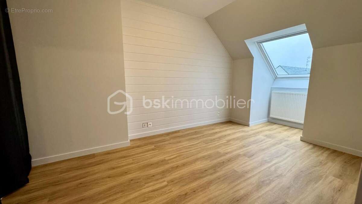 Très bel appartement T4 – 90 m² – Entièrement refait à neuf – Parking privé – PACÉ - photo 11