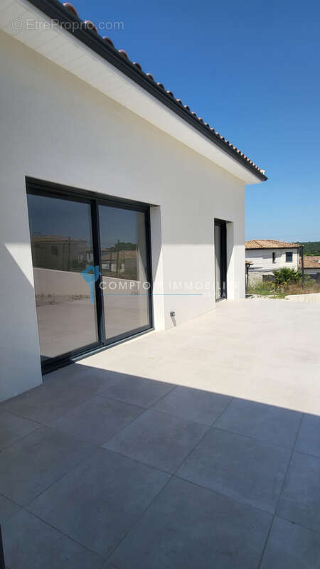 DPT GARD (30), à vendre, NIMES proche, maison neuve de plain-pied type 4, 113m2 habitables, garage, terrain - photo 15