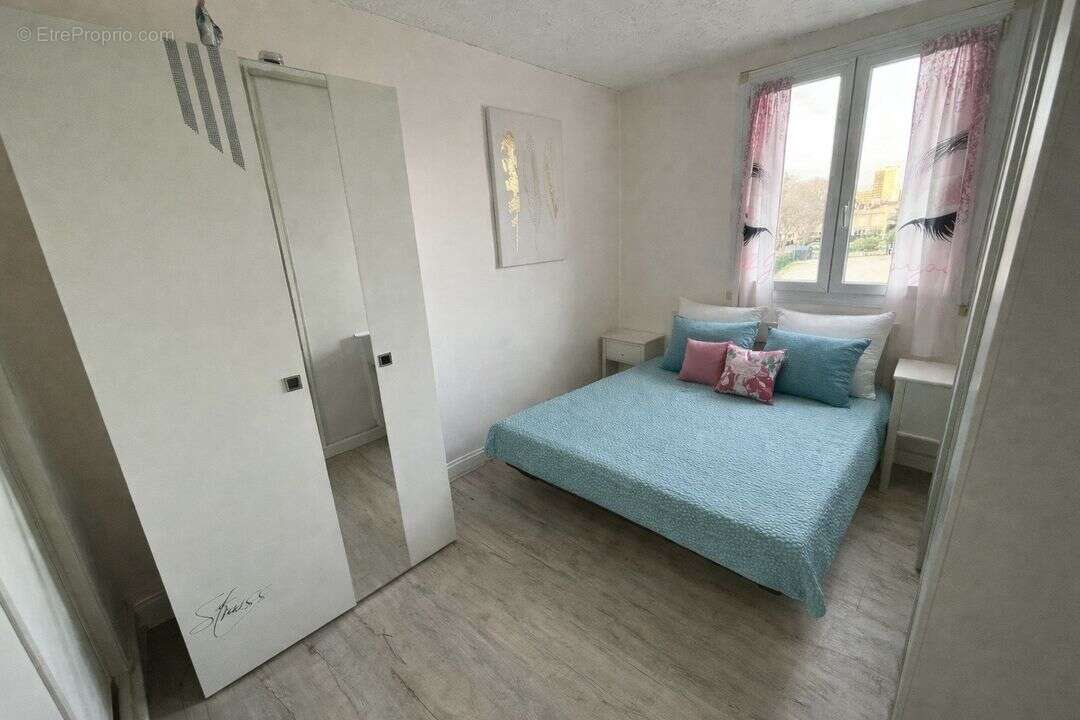 Appartement à MARSEILLE-9E