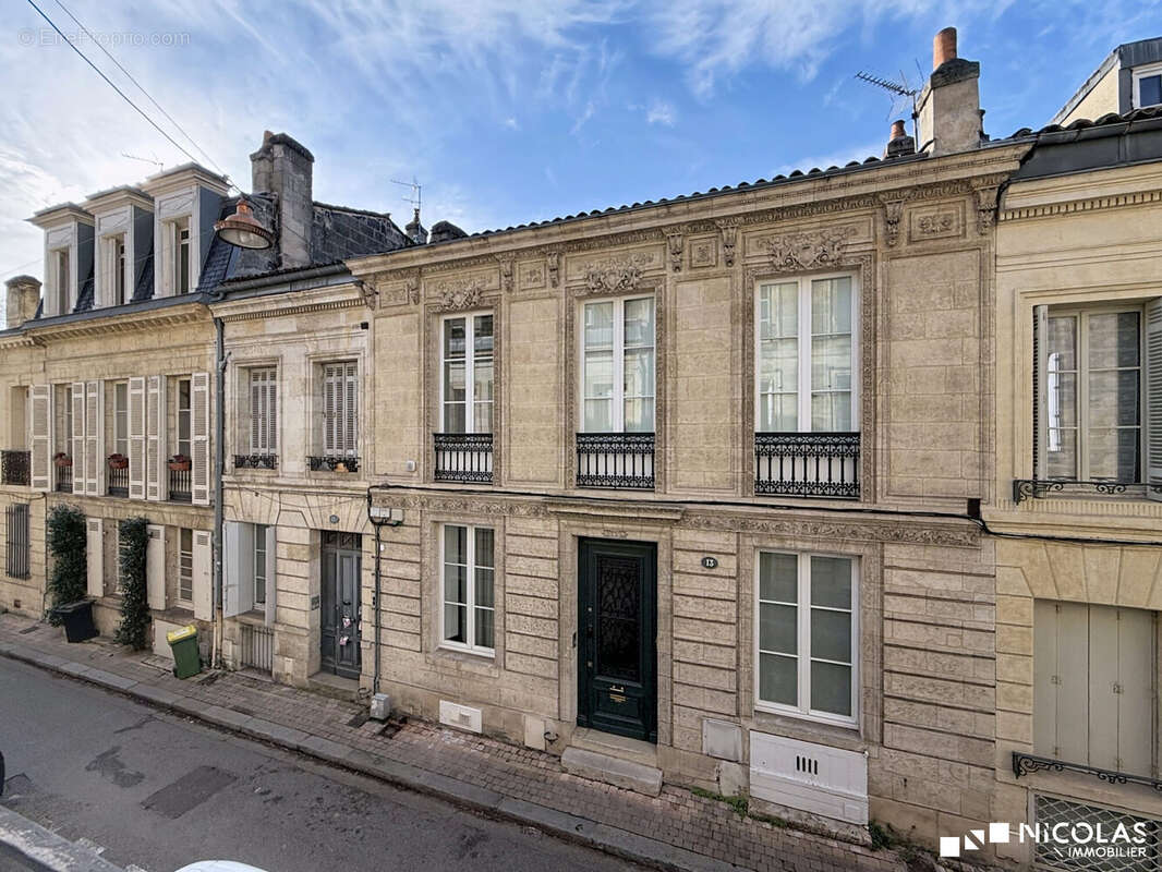 Appartement à BORDEAUX